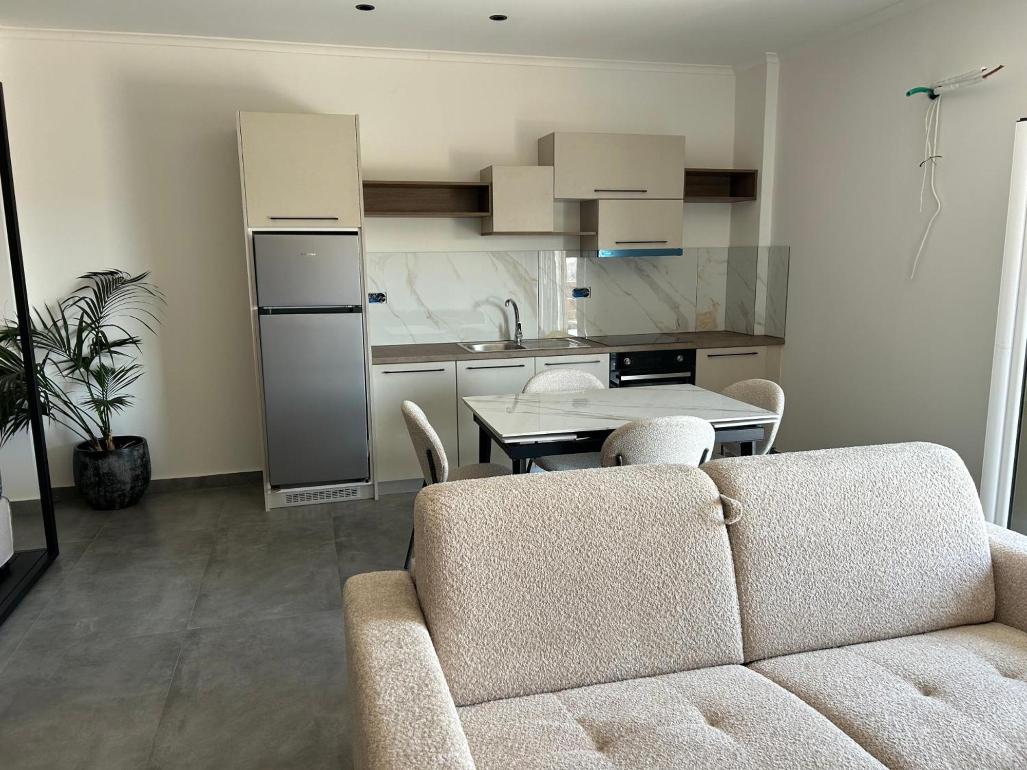 X Luxury Apartment *