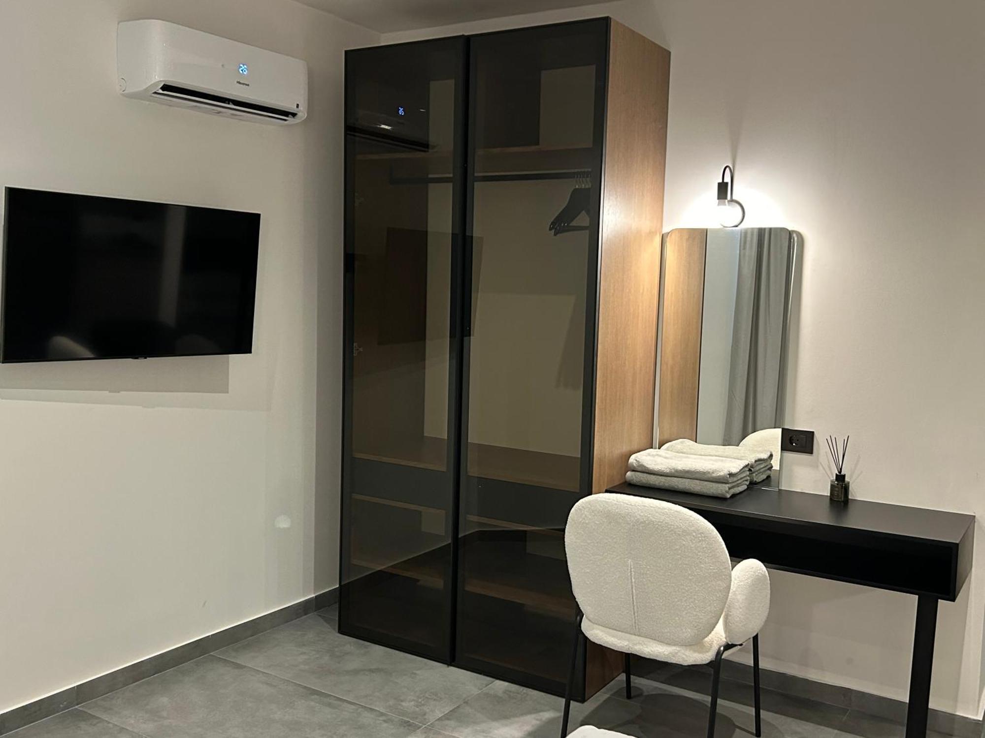 X Luxury Apartment